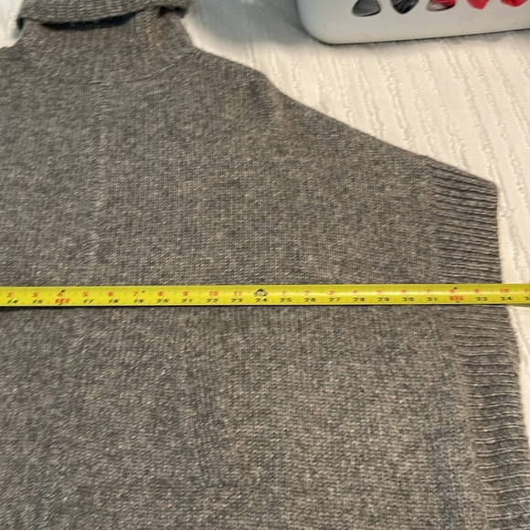 NWOT J. Crew Poncho - xs/s - Picture 6 of 11